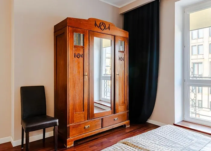 Warecka Street Super Free Parking 바르샤바